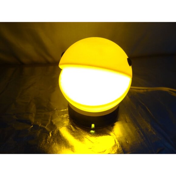 Pac-Man Inspired LED Night Light With USB Connection - Picture 7 of 12